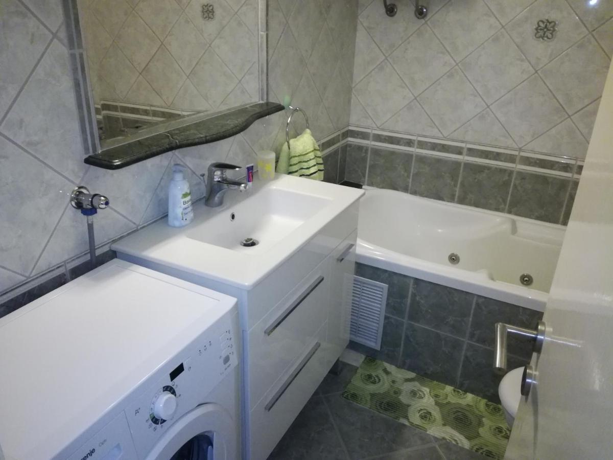 Ita Apartment Сплит Екстериор снимка